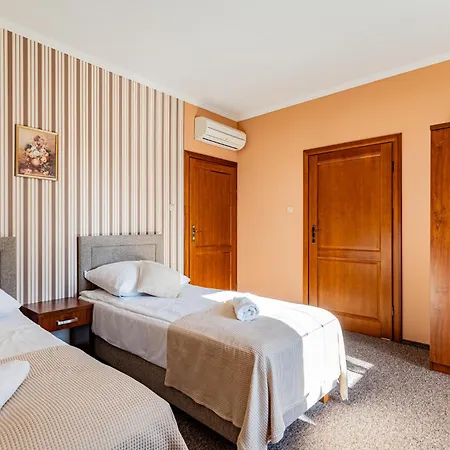 Zulawy - Restauracja & Ξενοδοχείο