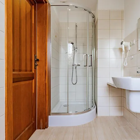 Zulawy - Restauracja & Έλμπλαγκ